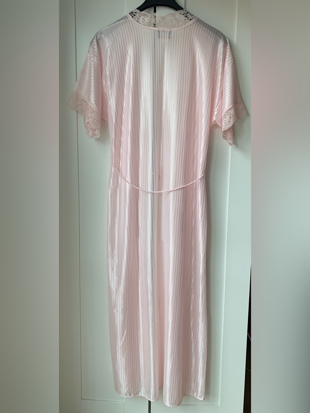 NWOT Pink Lace Trim Nightgown and Robe, 2 piece set - Picture 8 of 10